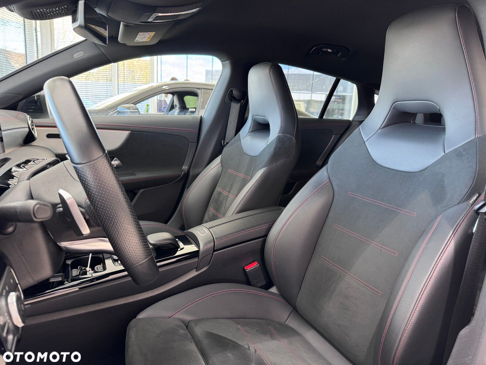 Mercedes-Benz CLA - 10