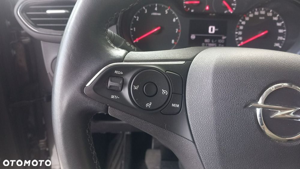 Opel Crossland X - 18