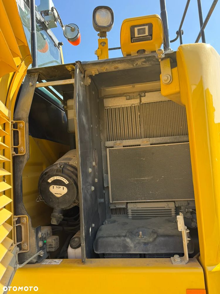 Komatsu PW 148 -11 - 14