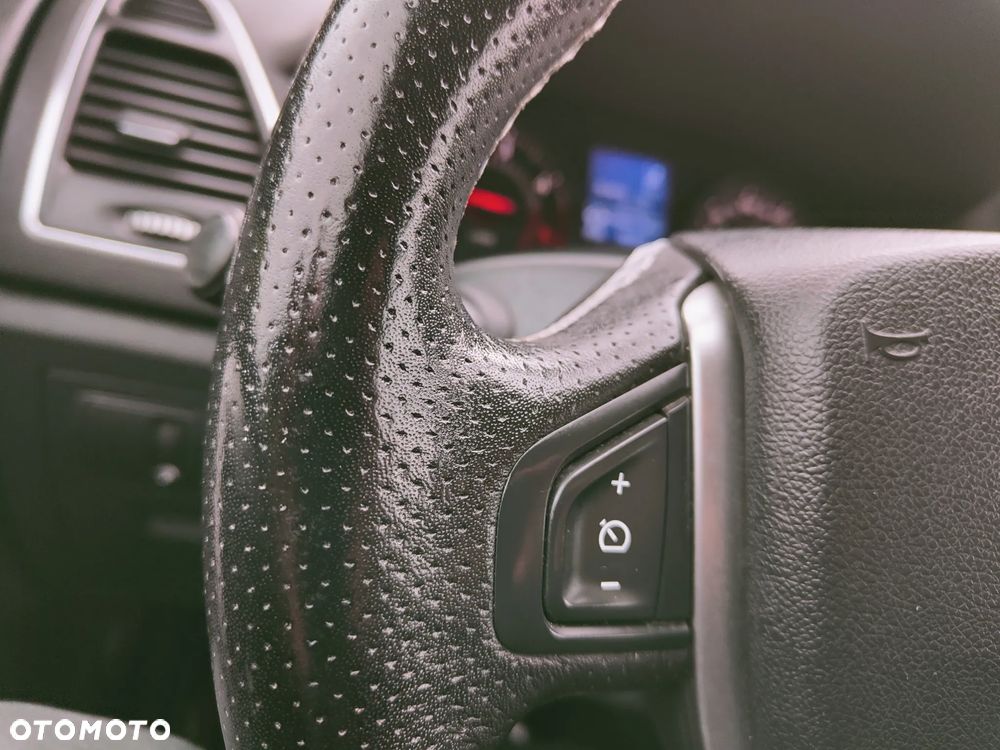 Renault Laguna dCi 150 FAP GT - 14