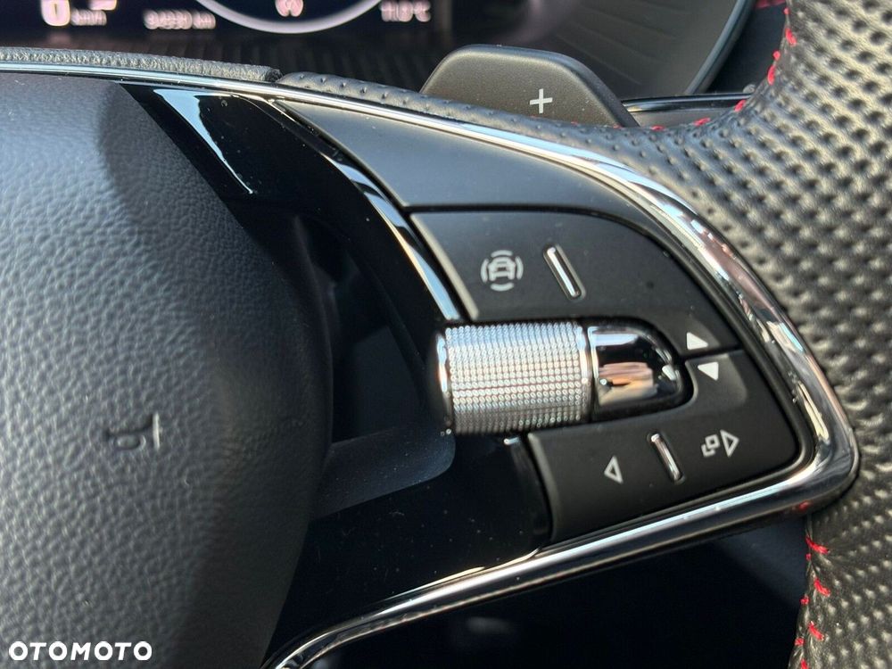 Skoda Octavia 2.0 TSI RS DSG - 9