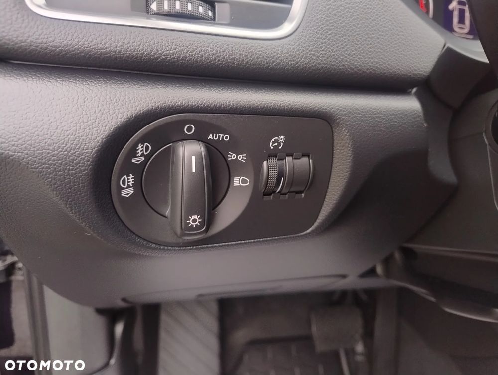 Audi Q3 2.0 TDI Quattro Edycja Specjalna S tronic - 16