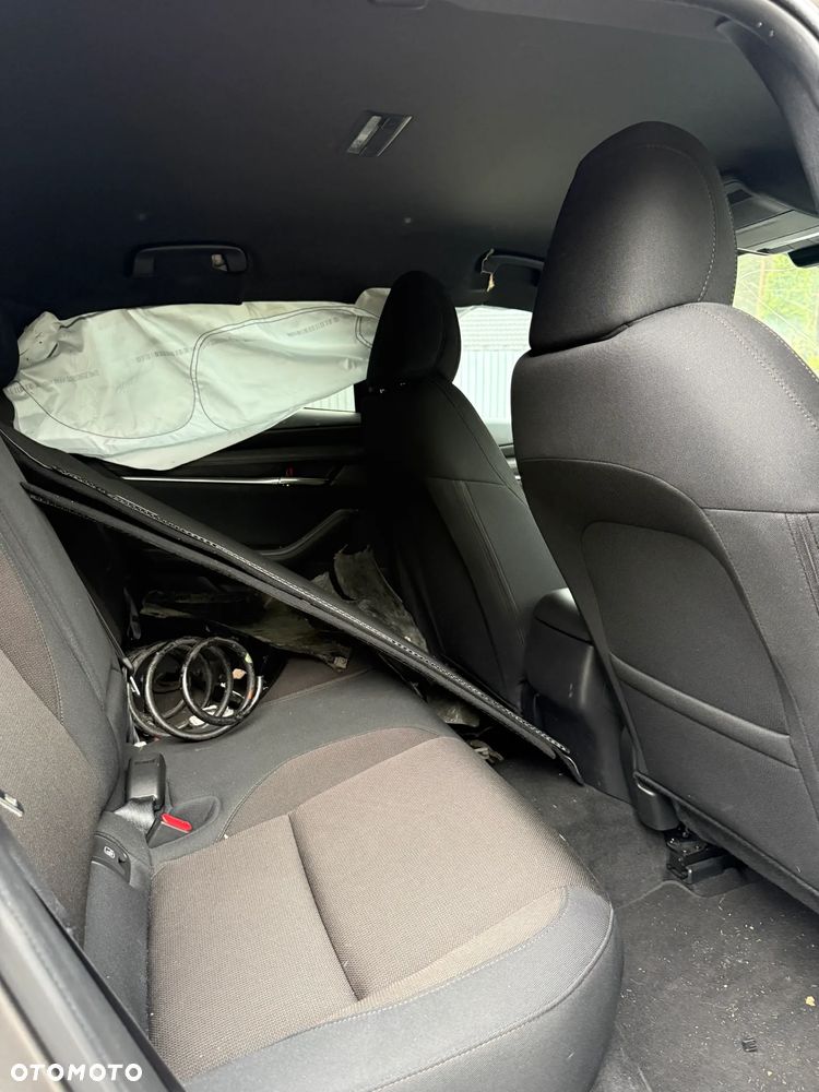 Mazda 3 e-SKYACTIV-G 122 M HYBRID EXCLUSIVE-LINE - 10