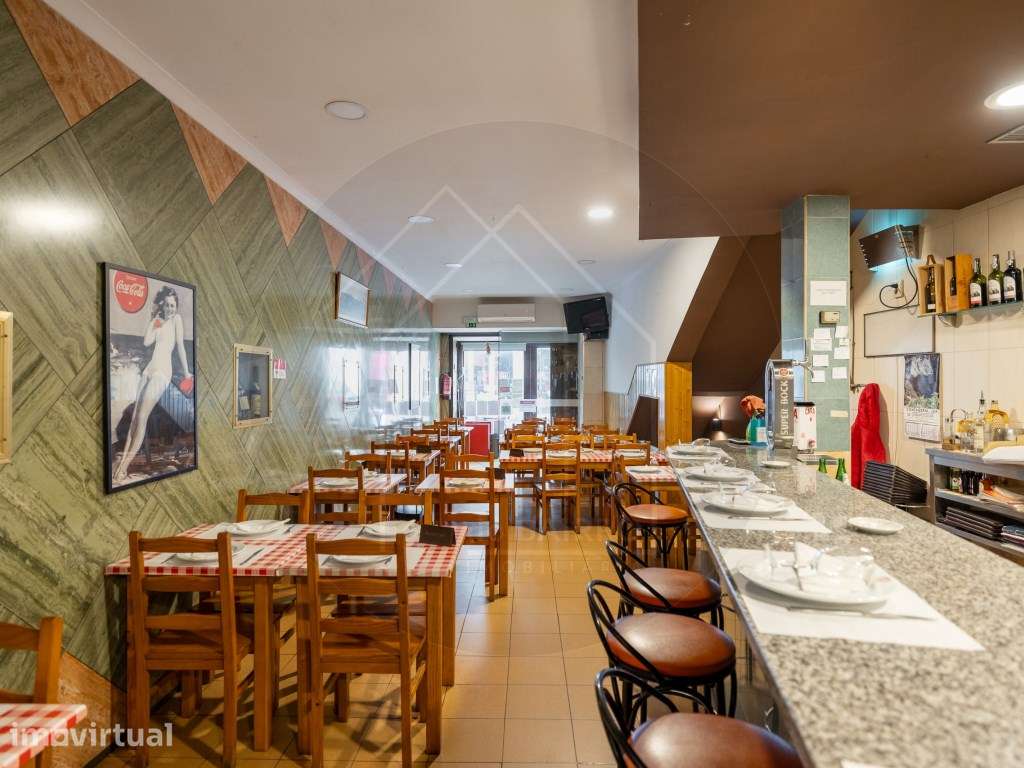 Trespasse de Restaurante Pronto a Operar - Centro do Porto - 60 Lug... - Grande imagem: 2/29