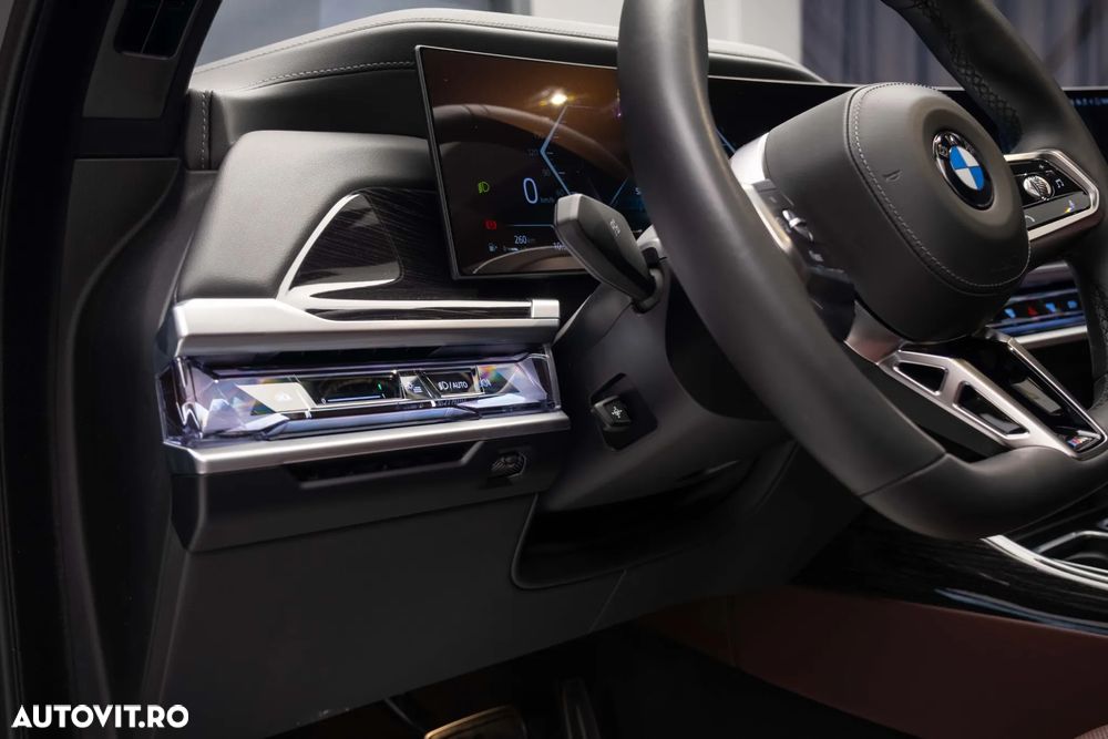 BMW Seria 7 - 26