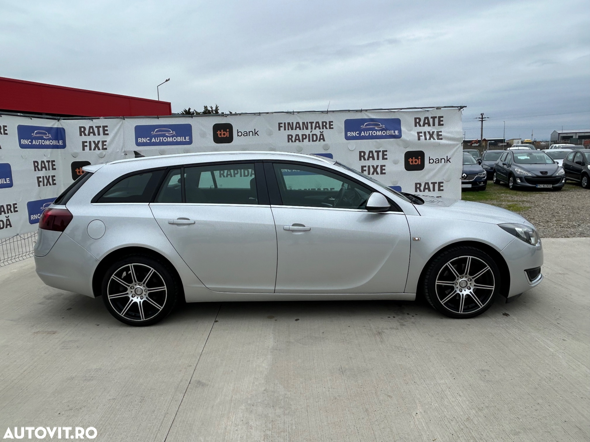 Opel Insignia - 8