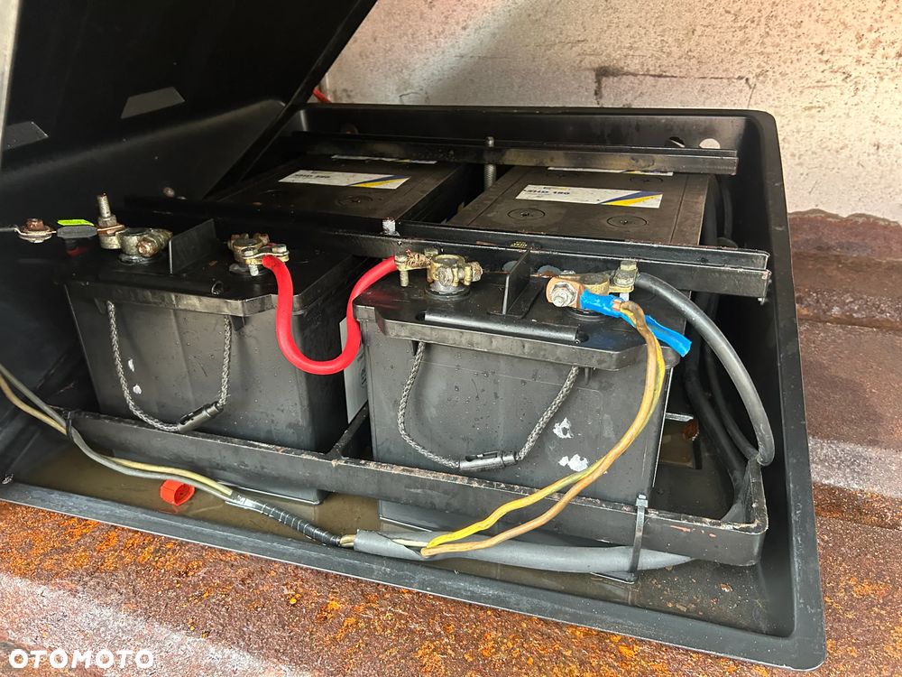 Schmitz Cargobull CARRIER VECTOR 1550 / WINDA z UDT / GRUBA ŚCIANA 7 CM / 4 ZAMKNIĘCIA / OŚ PODNOSZONA / BARDZO ŁADNE OPONY / AGREGAT TYLKO 2952 MOTOGODZIN !! - 28