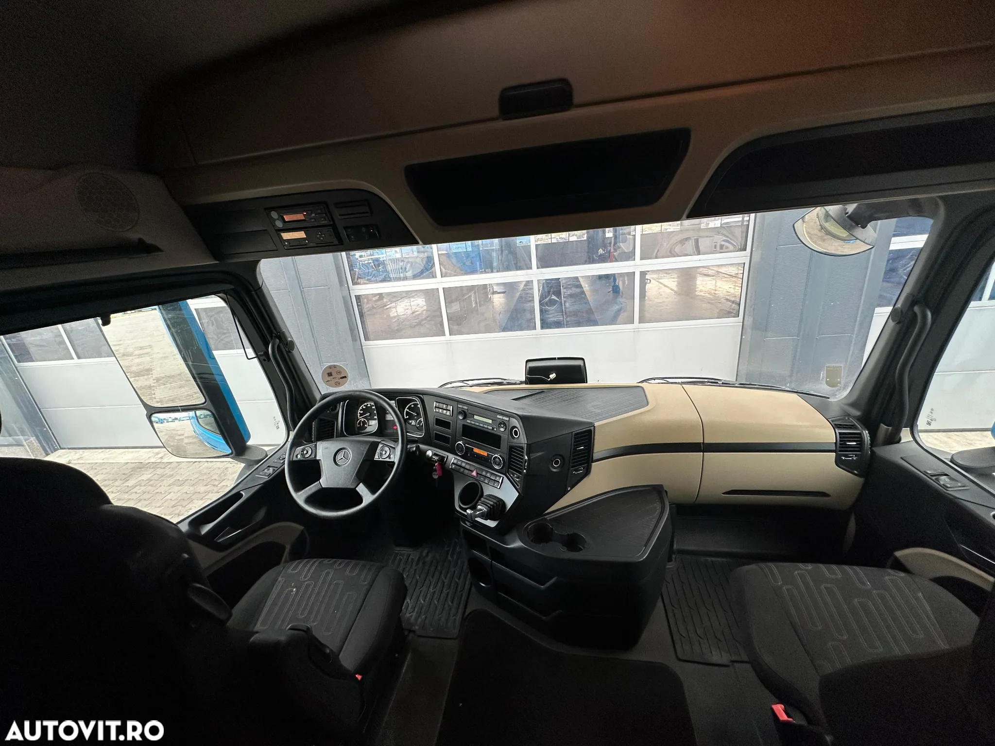 Mercedes-Benz Actros 1845 Mega - 12