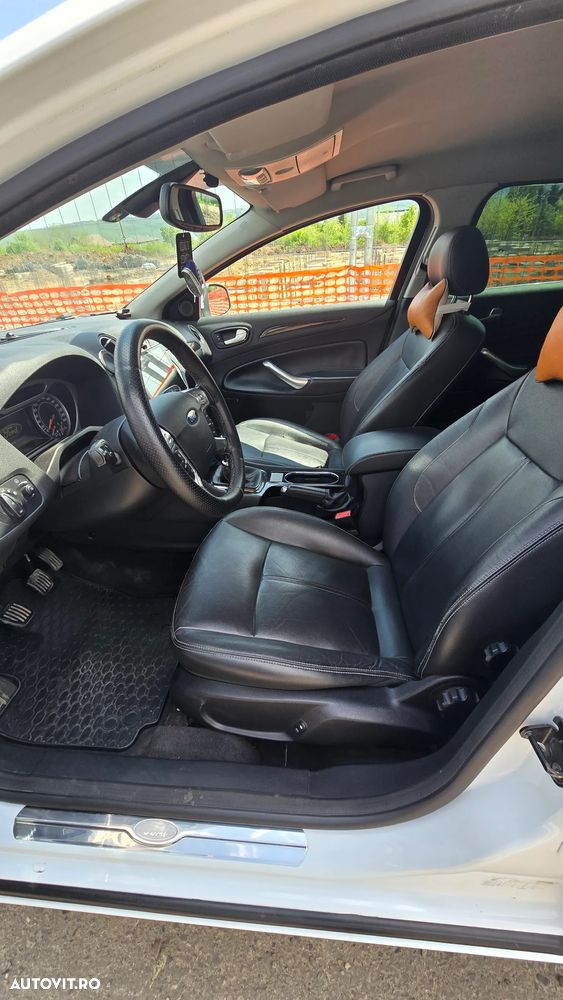 Ford Mondeo 2.0 TDCI Ghia - 9