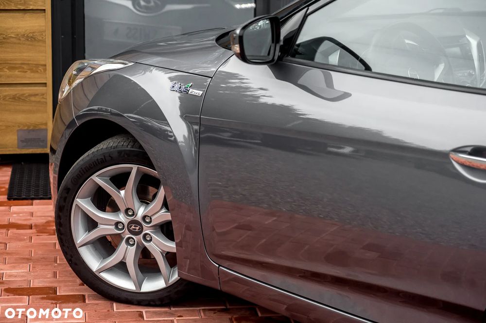 Hyundai Veloster 1.6 GDI Premium - 7