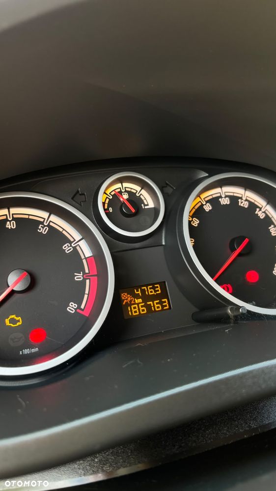 Opel Corsa 1.2 16V Enjoy - 5