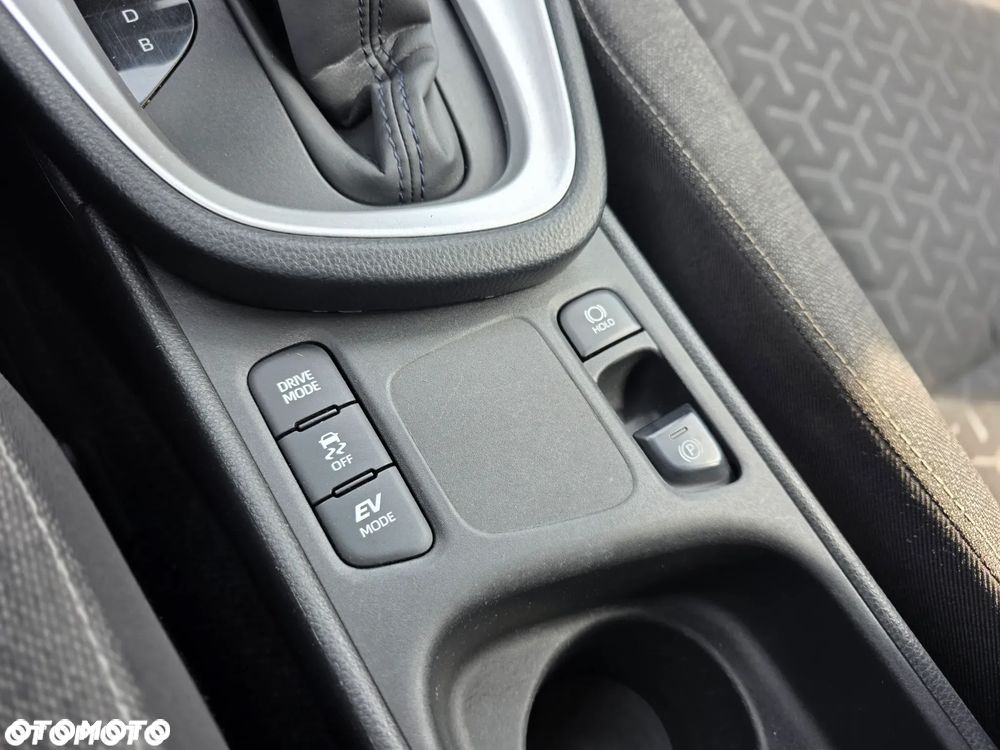 Toyota Yaris Cross Hybrid 1.5 Comfort - 31