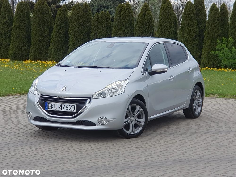 Peugeot 208 - 6