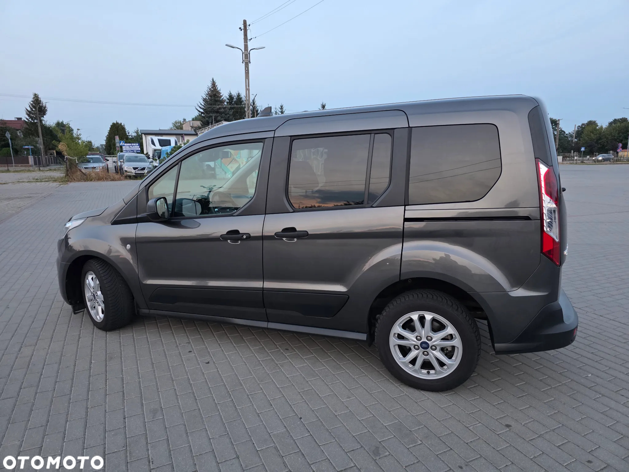 Ford Transit Connect 240 L2 Autm Trend - 5