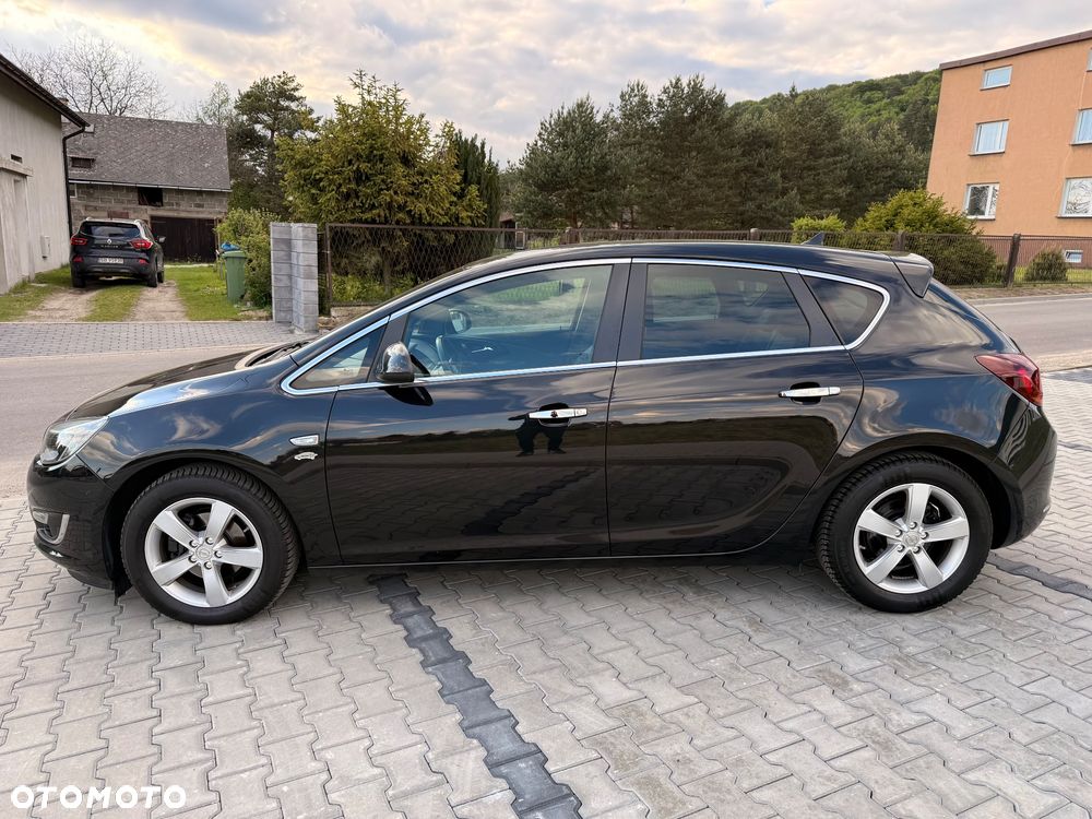 Opel Astra 1.4 T Essentia - 6