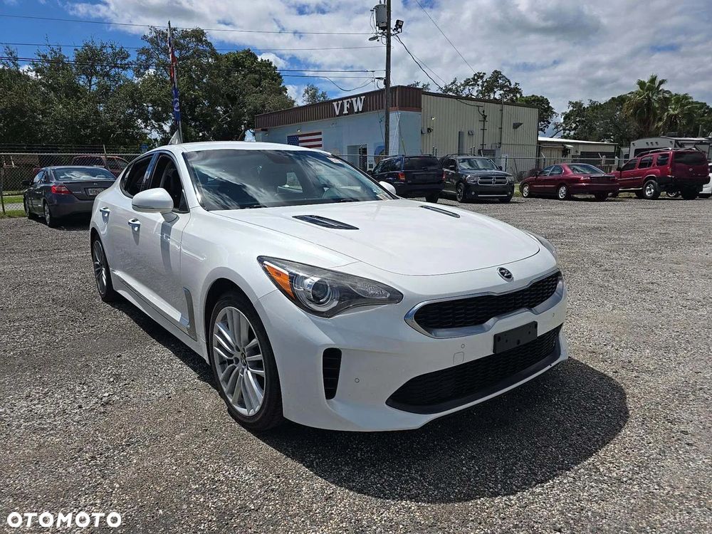 Kia Stinger 2.0 T-GDI GT Line - 1