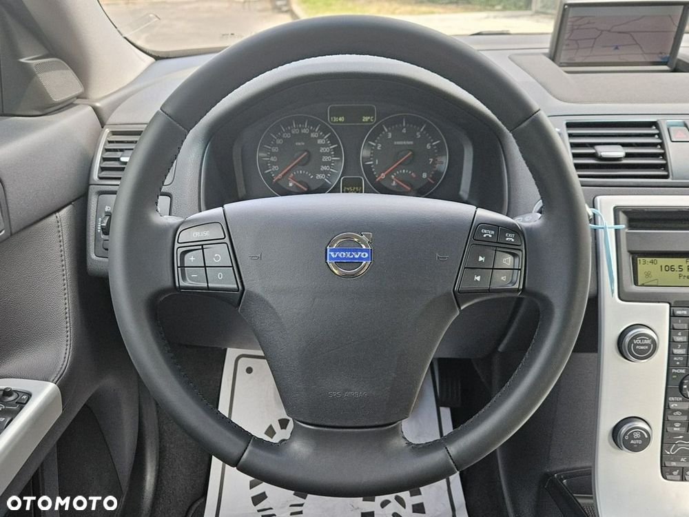 Volvo V50 2.0 Momentum Euro5 - 9