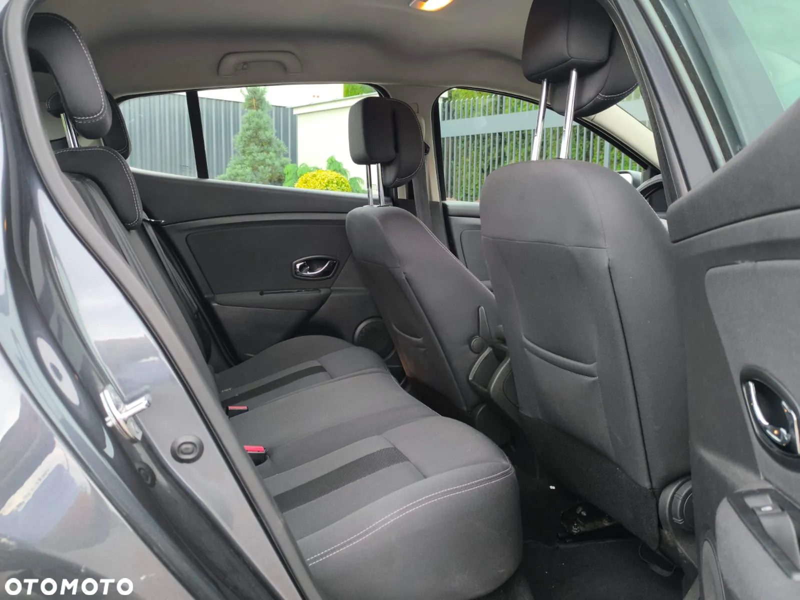 Renault Megane 1.6 16V 110 TomTom Edition - 8
