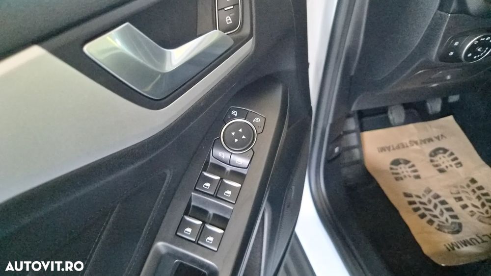 Ford Focus 1.5 EcoBlue Active Business - 14