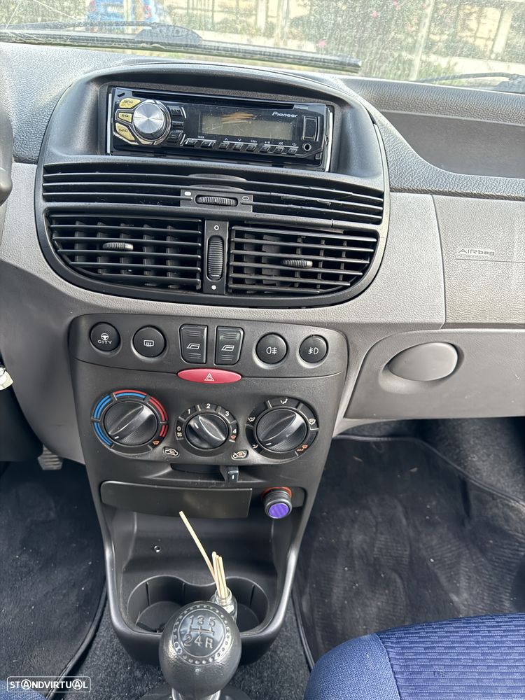 Fiat Punto 1.2 ELX - 16