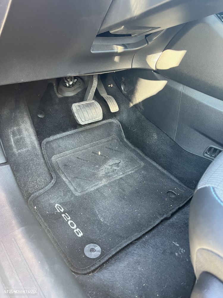 Peugeot e-208 50 kWh Allure Pack - 7