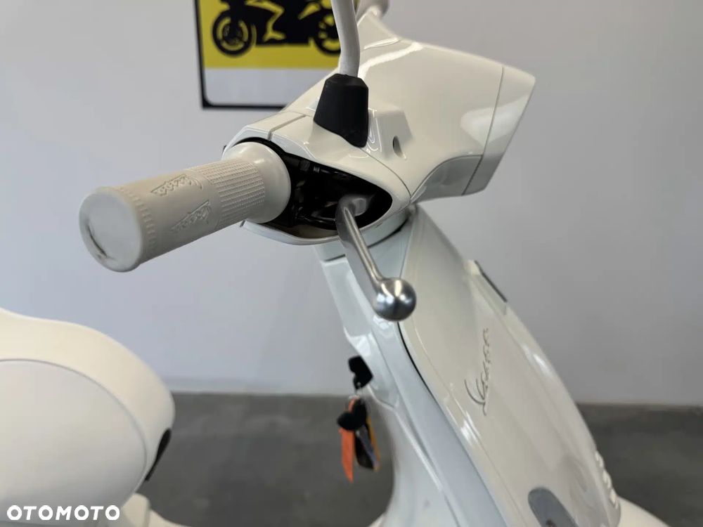 Piaggio Vespa - 11