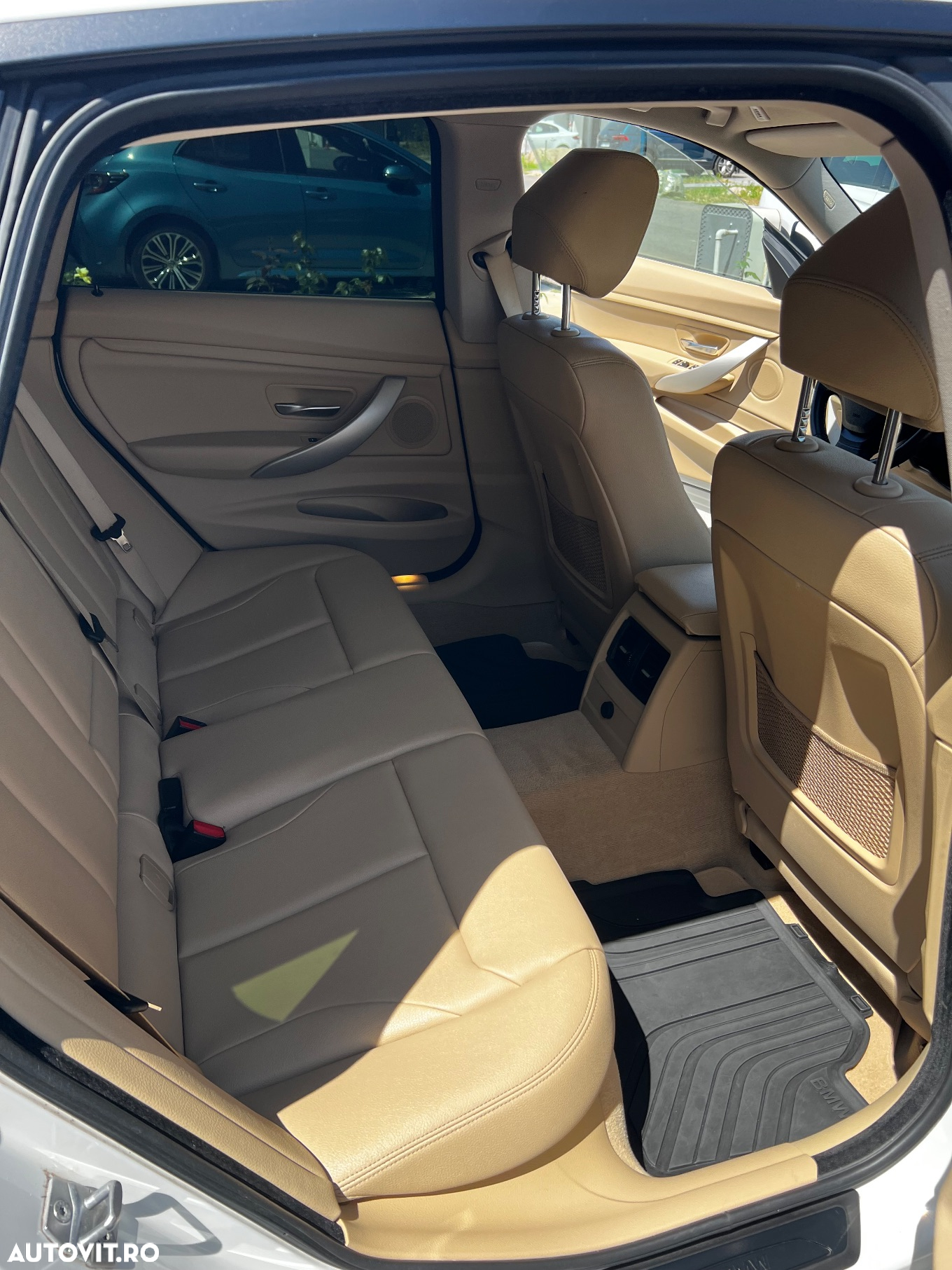 BMW Seria 3 318d - 11