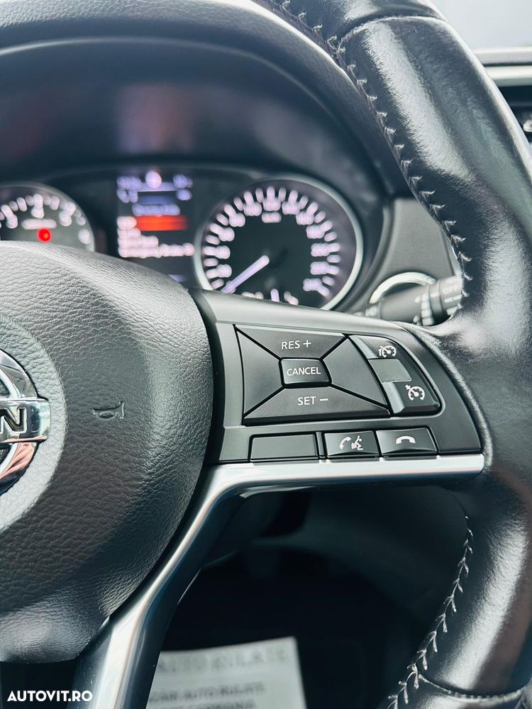 Nissan Qashqai 1.2 DIG-T TEKNA - 28