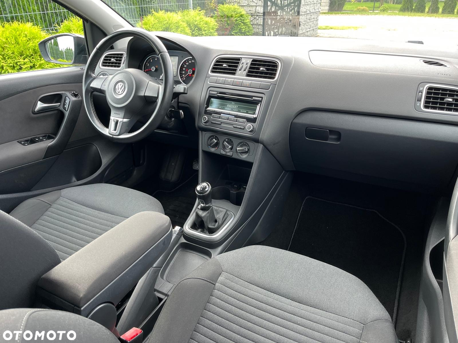 Volkswagen Polo - 12