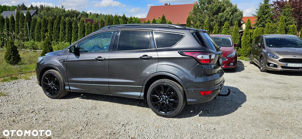 Ford Kuga 2.0 TDCi 2x4 ST-Line - 11