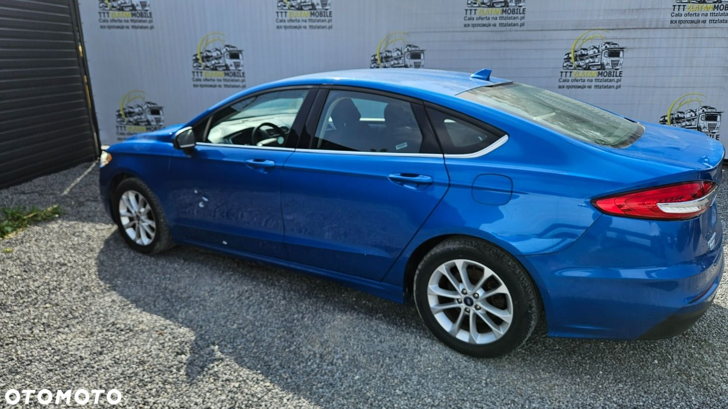Ford Fusion - 18