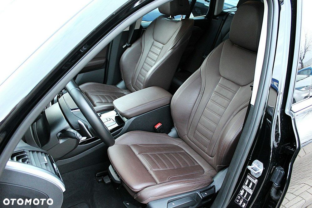 BMW X3 xDrive20i xLine - 30