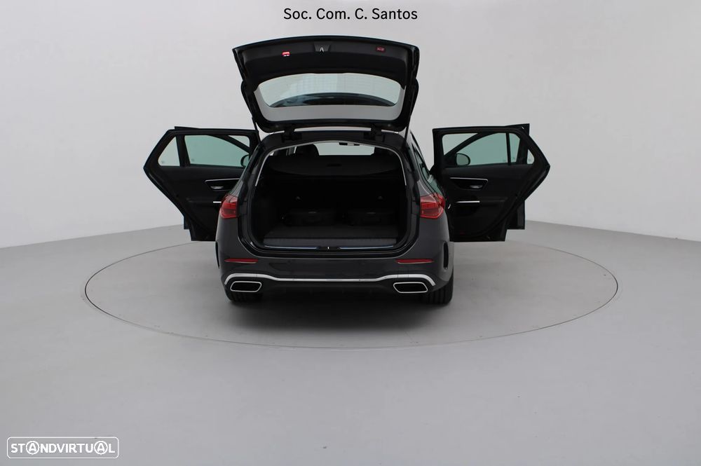 Mercedes-Benz C 300 e AMG Line - 12