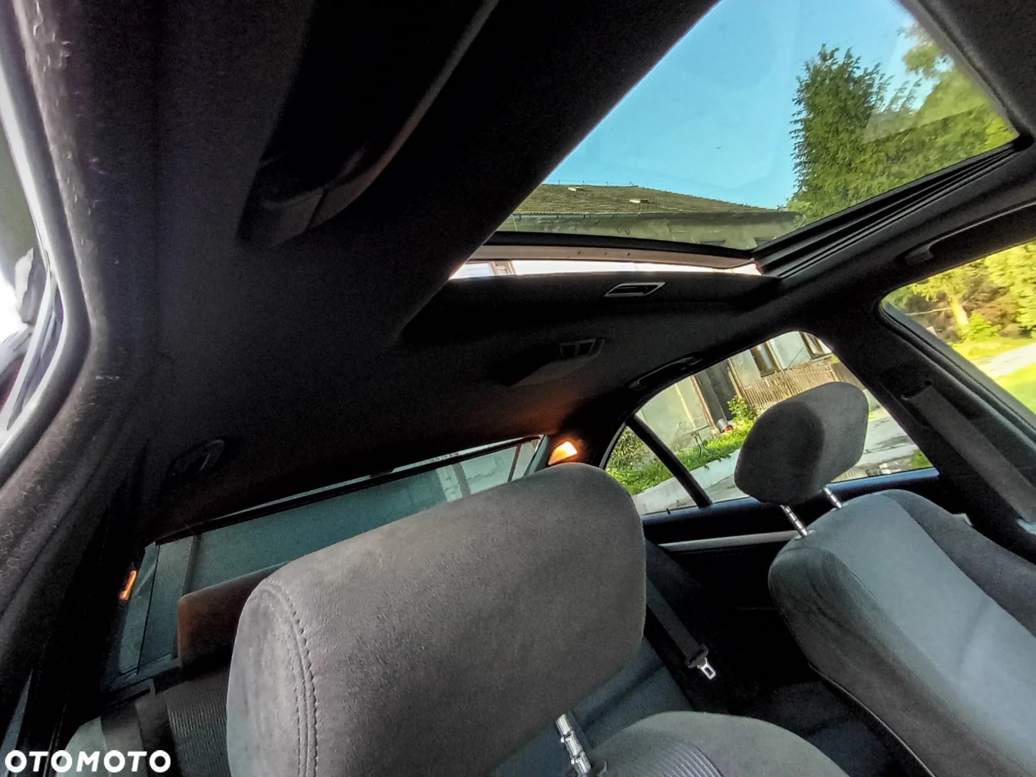 BMW Seria 5 528i - 10
