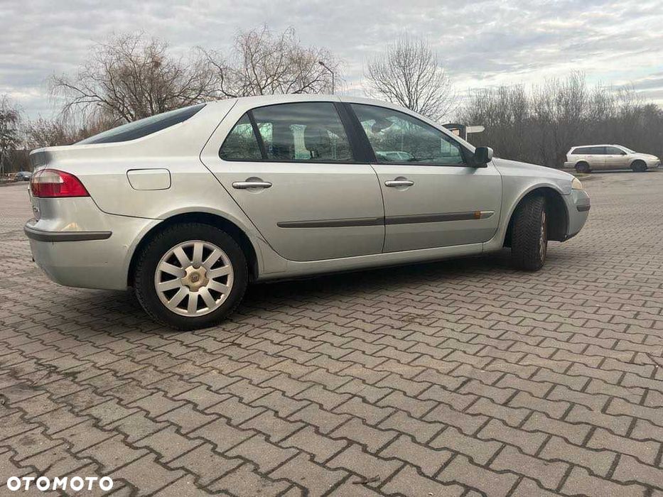 Renault Laguna - 8