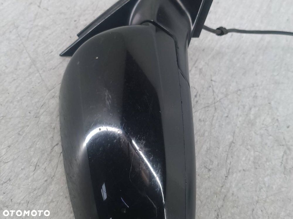 LUSTERKO PRAWE AUDI A4 B6 LY9B - 6