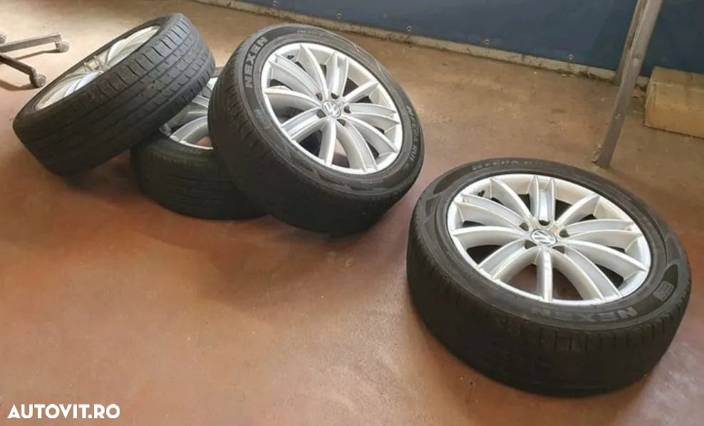 Volkswagen Tiguan - 28
