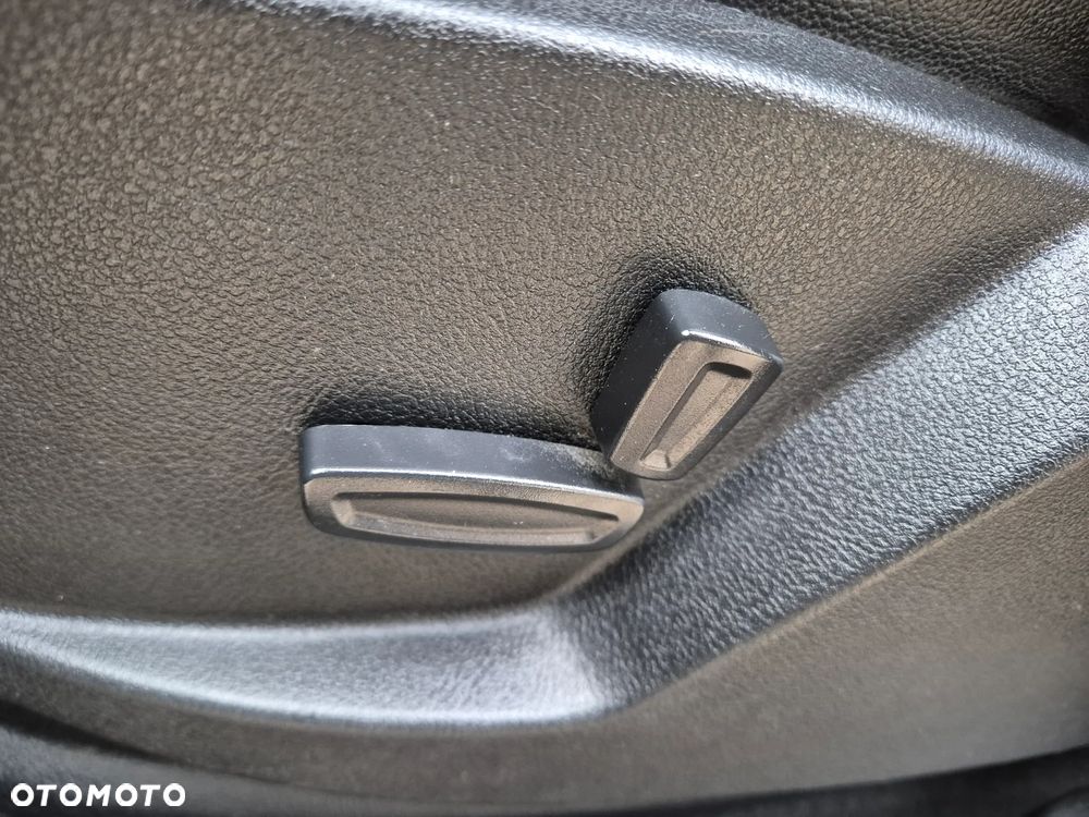 Ford S-Max 2.0 TDCi Titanium - 22