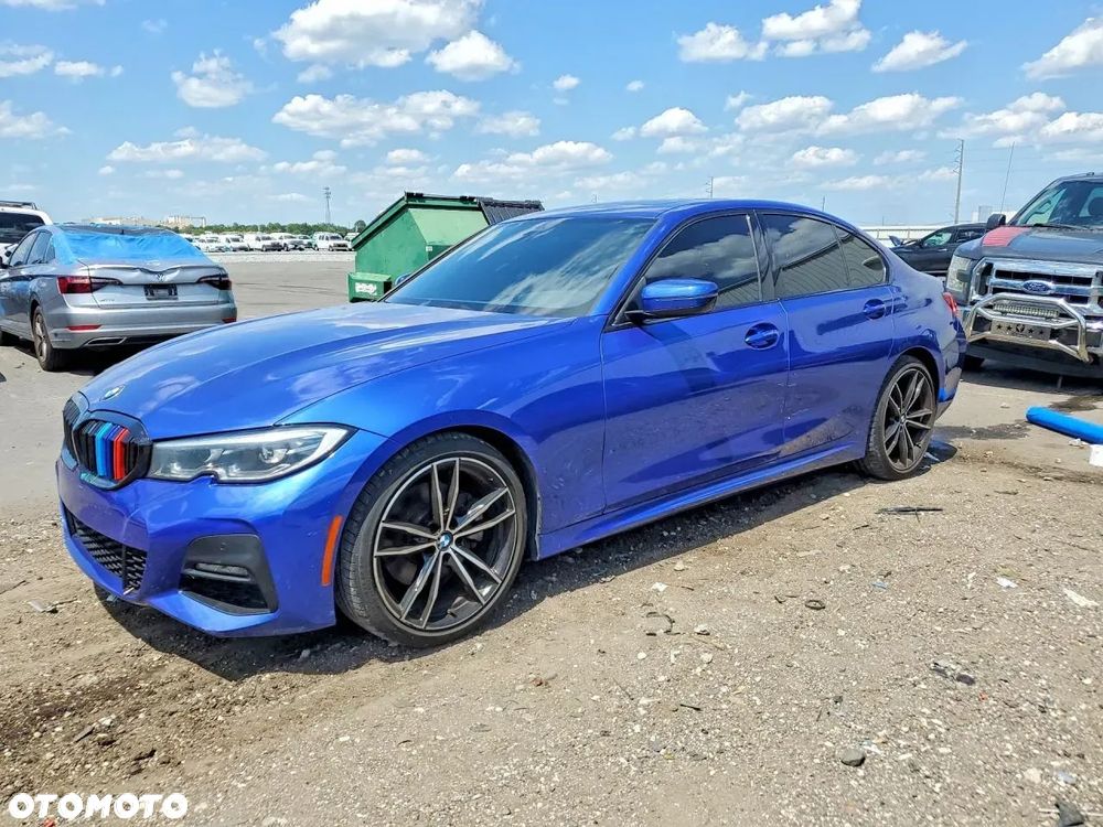 BMW Seria 3 330i xDrive M Sport sport - 3