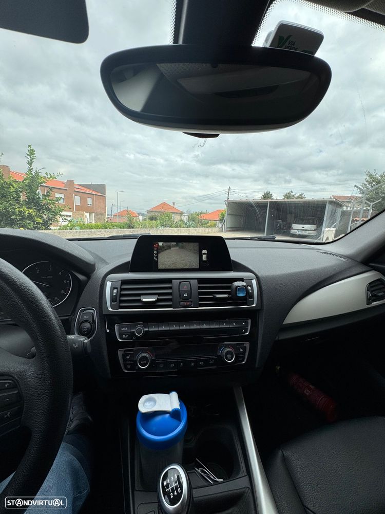 BMW 116 d EfficientDynamics Edition — fotografia 10