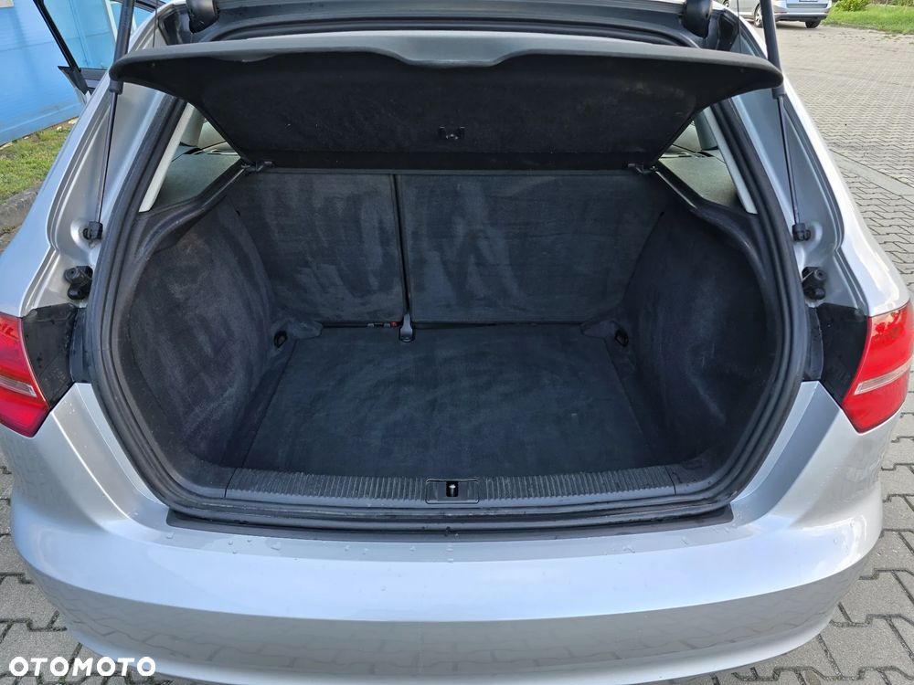 Audi A3 Sportback 1.6 Attraction - 17
