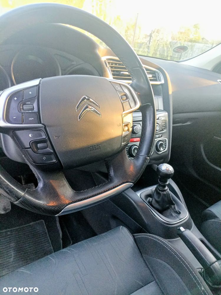 Citroën C4 1.6 HDi Magic - 10