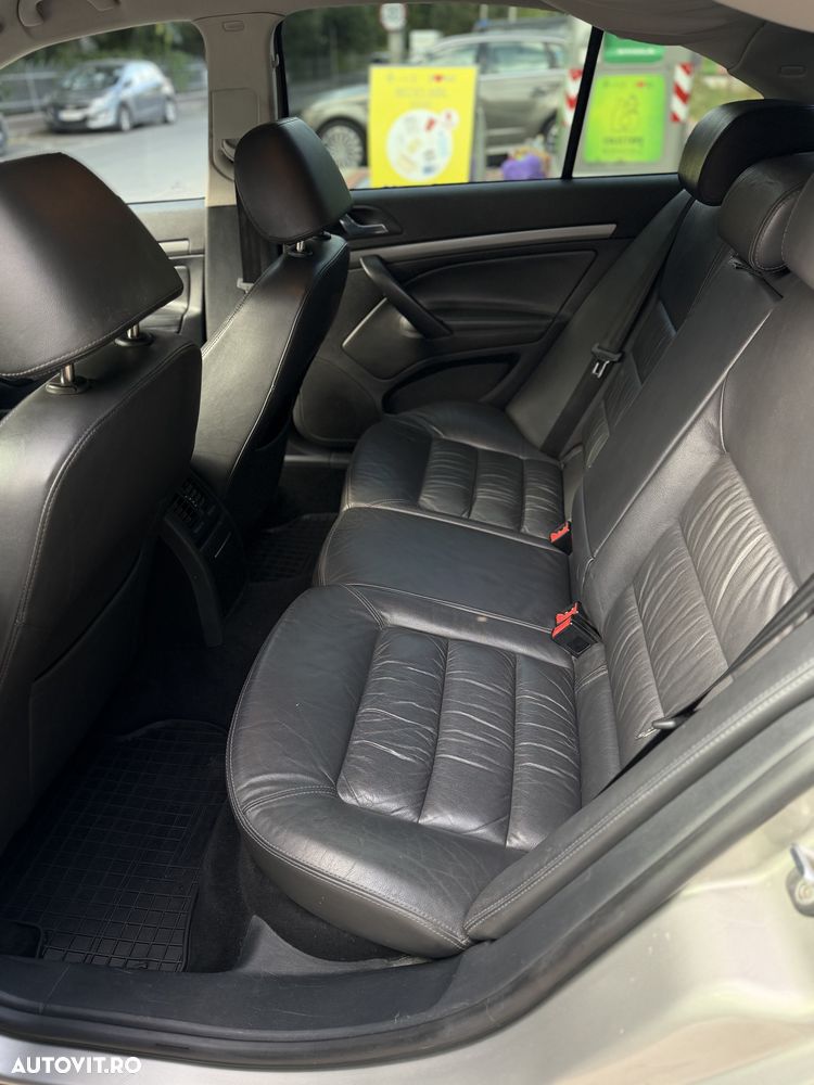 Skoda Octavia 2.0 TDI Elegance - 10