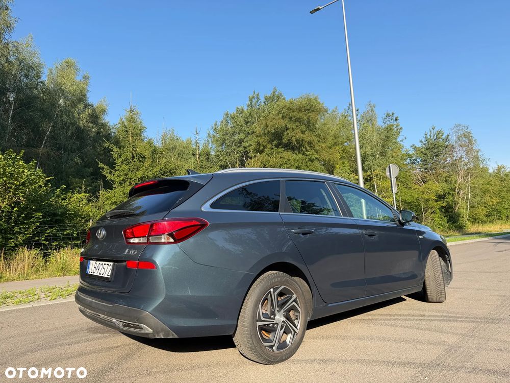 Hyundai i30 1.5 T-GDI 48V Comfort DCT - 6