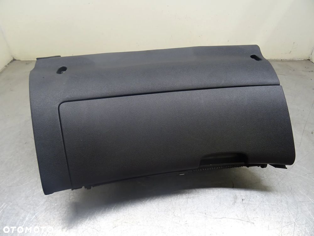 SKODA OCTAVIA II 04-08 VRS SCHOWEK PASAŻERA - 1