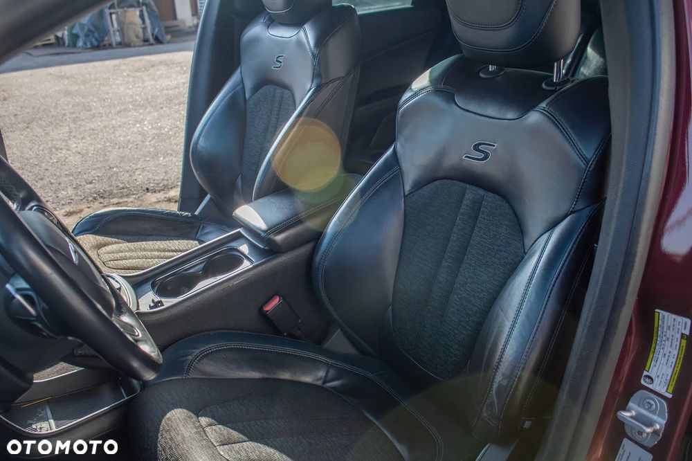Chrysler 200 - 11