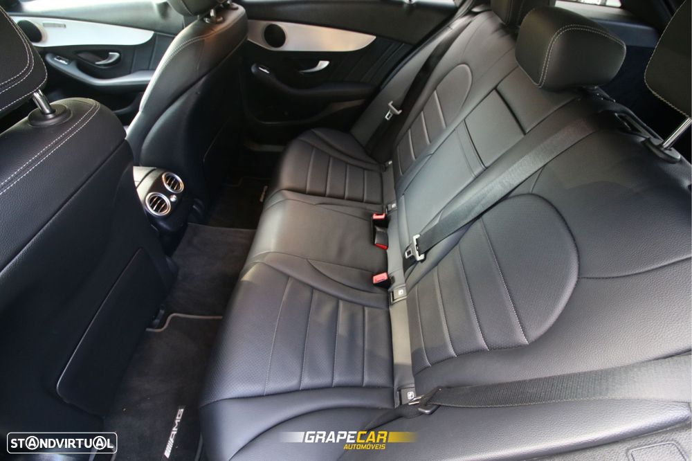 Mercedes-Benz C 300 de AMG Line - 12