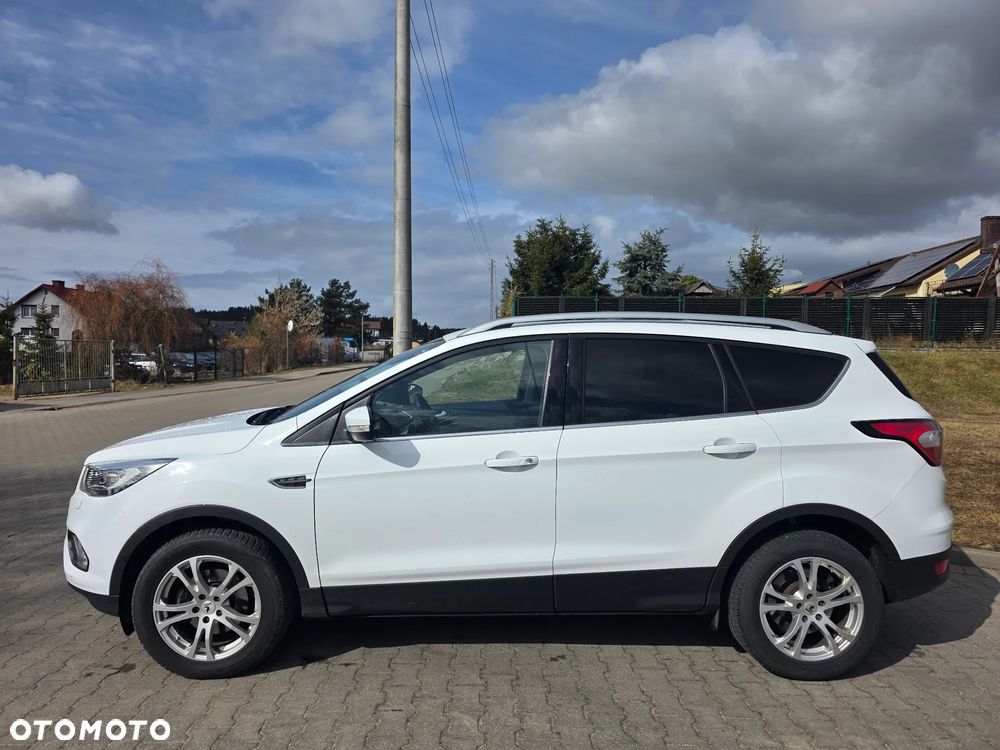 Ford Kuga 1.5 EcoBoost 2x4 Titanium - 2