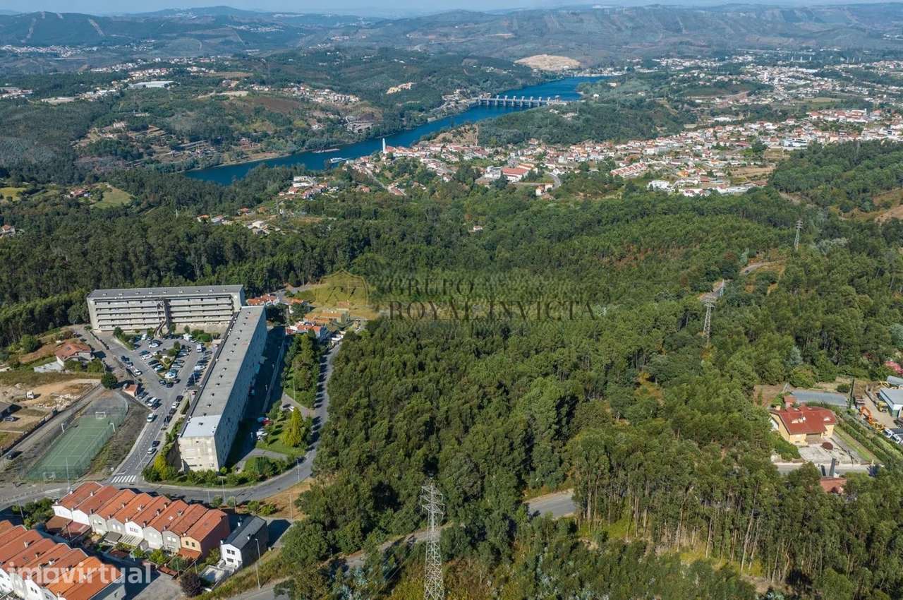 Terreno com 2.900 m² | Viabilidade de Construção | Créstuma – Vila Nov - Grande imagem: 3/12