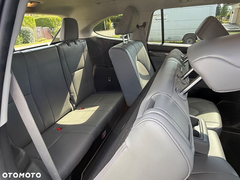 Toyota Highlander 2.5 Hybrid Prestige - 12